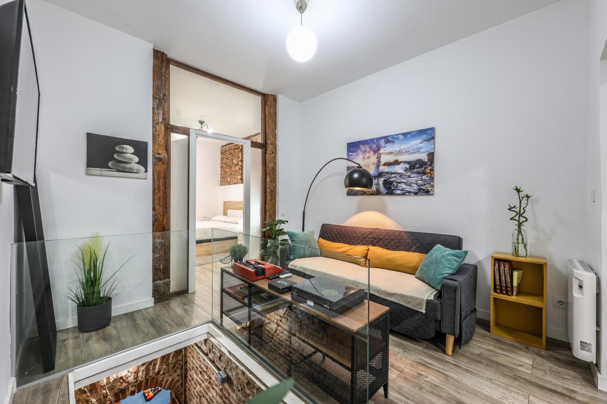 Appartamento Unique Flat La Latina * Billiard & Darts Madrid Esterno foto